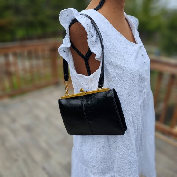 Hobo International Purse Rare Kisslock Clasp Polished Leather - Picture 3 of 11